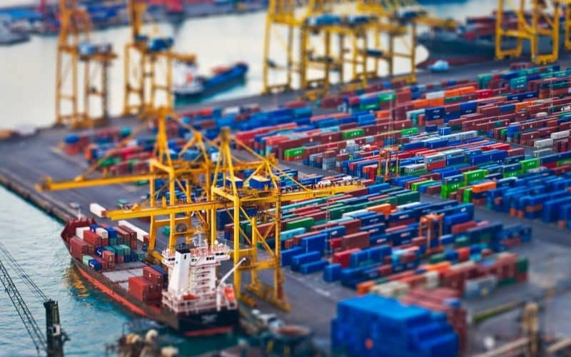 transport maritim